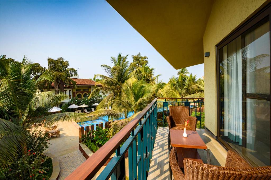 4 star hotel Exterior view at Beleza By The Beach in Colva