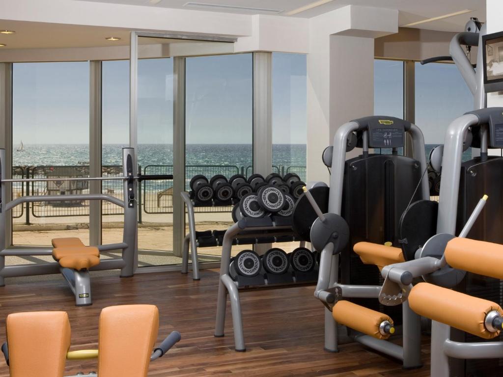 Gym at Dan Accadia Herzliya Hotel 