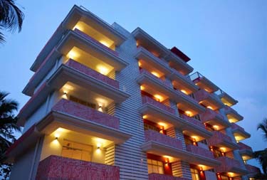 3 star hotel exterior view at Martins Crest in Patnem
